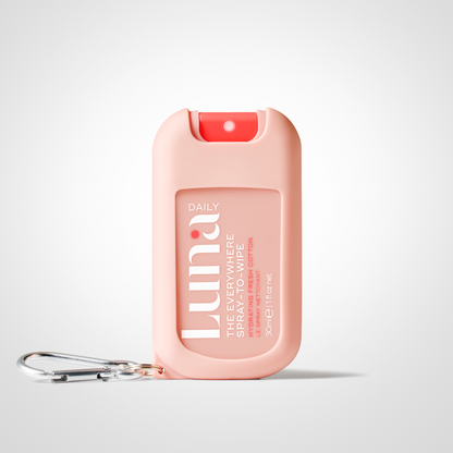 US The Everywhere Spray-To-Wipe + Lanyard - Hydrating Soft Cotton